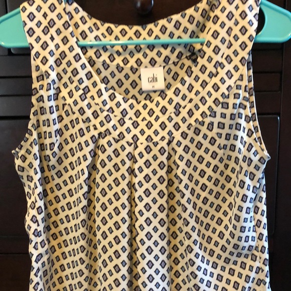 Cabi sleeveless top - Picture 1 of 3